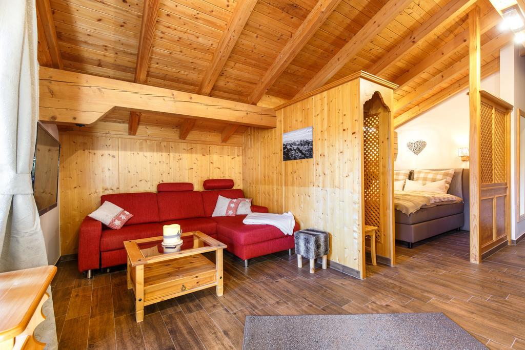 Bergsucht-Ruhpolding, Traumlage Am Sonnigen Suedhang, Kostenlose Parkplaetze, Schnelles Wlan, Ruhige Sackgasse, Netflix Inklusive Exterior foto
